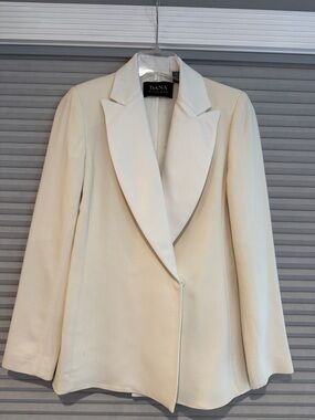 Dana Buchman Cream Single-Button Tailored Blazer
